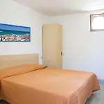 Ξενοδοχείο με διαμερίσματα Torre Preziosa Βιέστε
